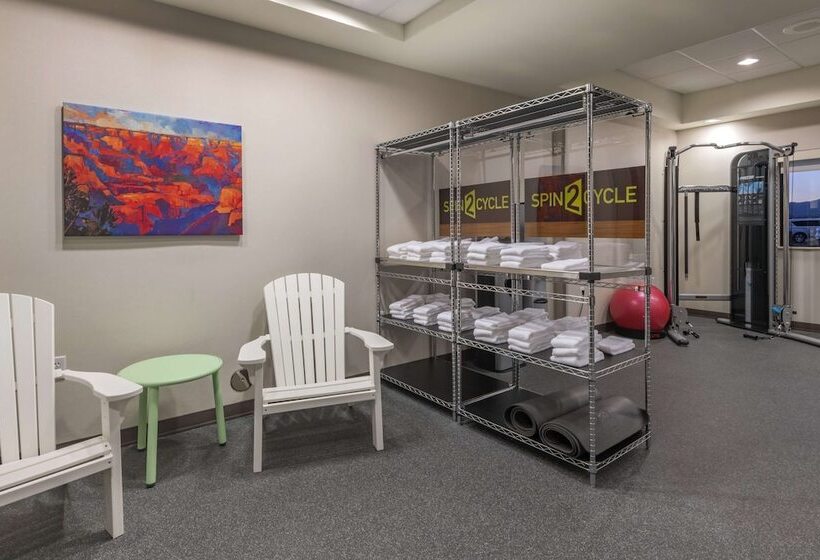 فندق Home2 Suites By Hilton Kingman