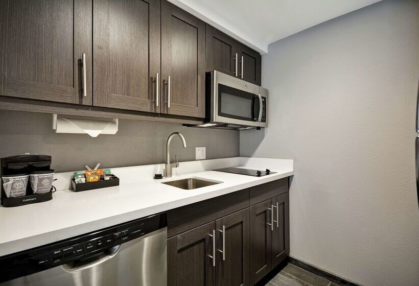 هتل Homewood Suites By Hilton Raleigh Cary I40