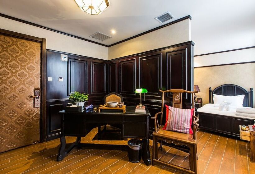 Hotel Hui Hua Gong Theme