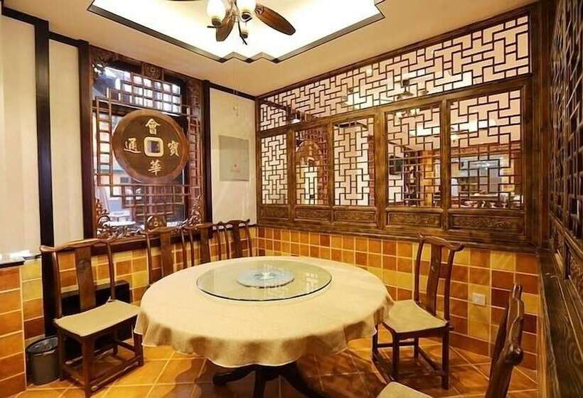 Hotel Hui Hua Gong Theme