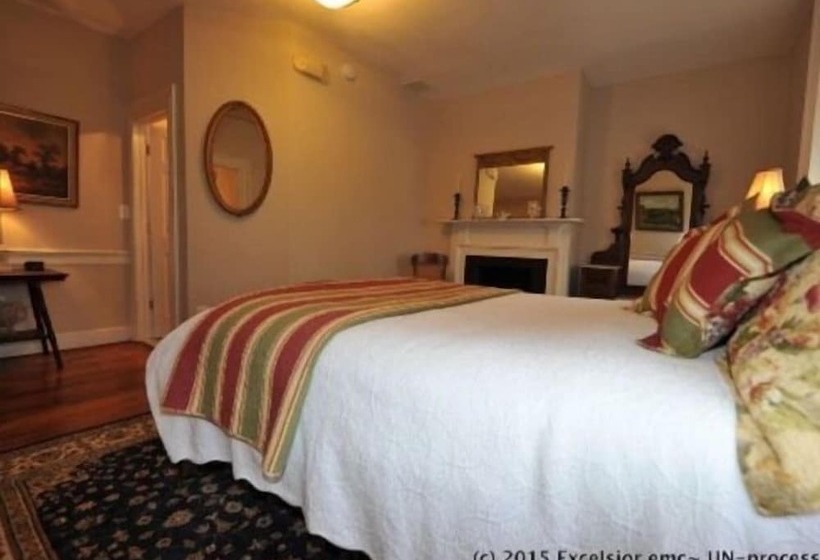 فندق Inn At Springfield Manor