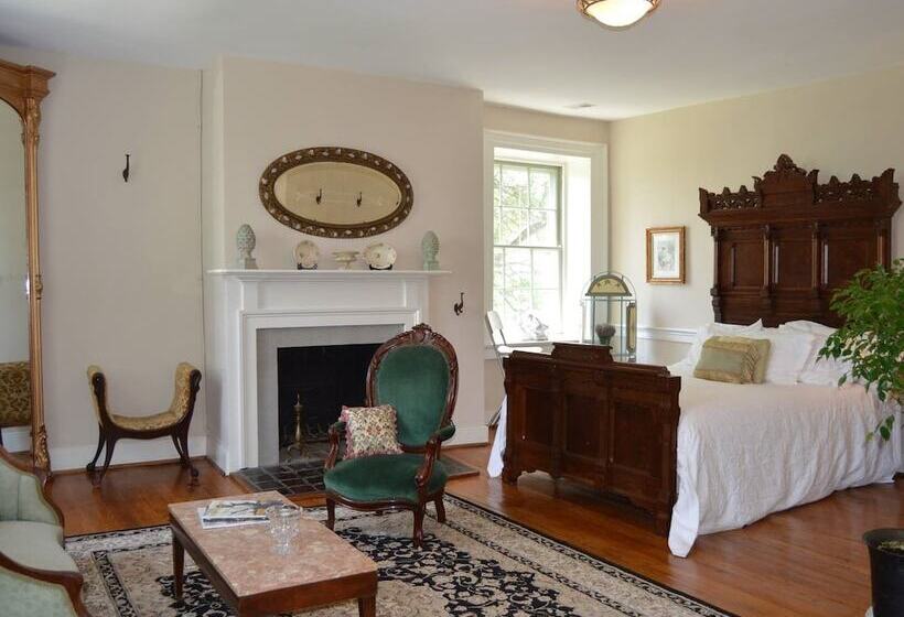 فندق Inn At Springfield Manor