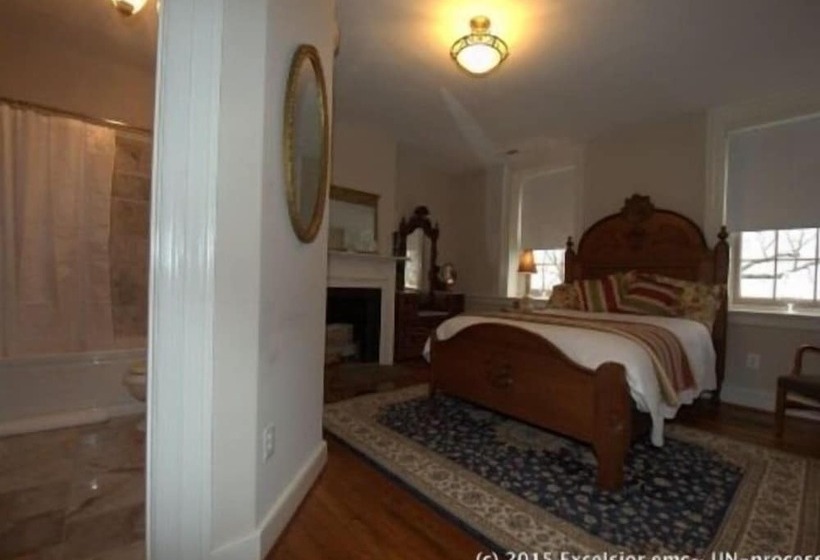 فندق Inn At Springfield Manor