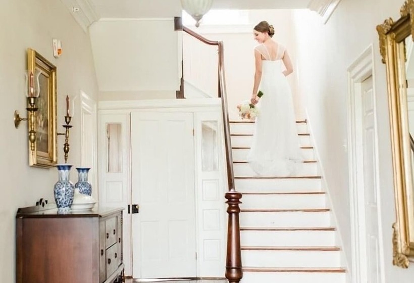 فندق Inn At Springfield Manor