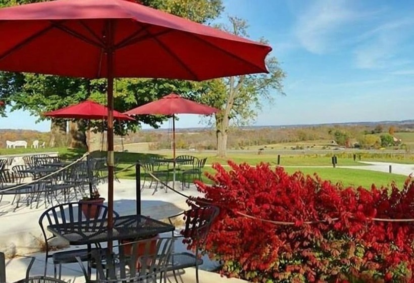 فندق Inn At Springfield Manor