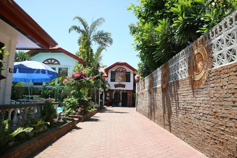 هتل Isla Bonita Beach Resort