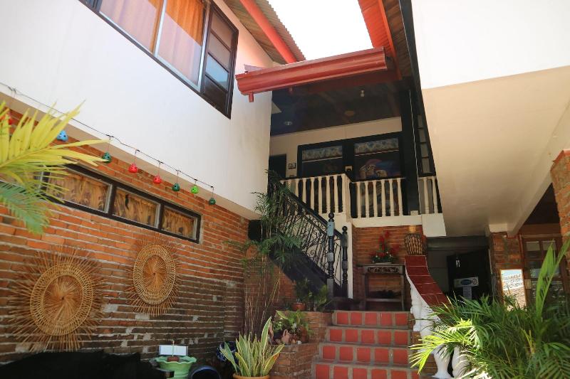 هتل Isla Bonita Beach Resort