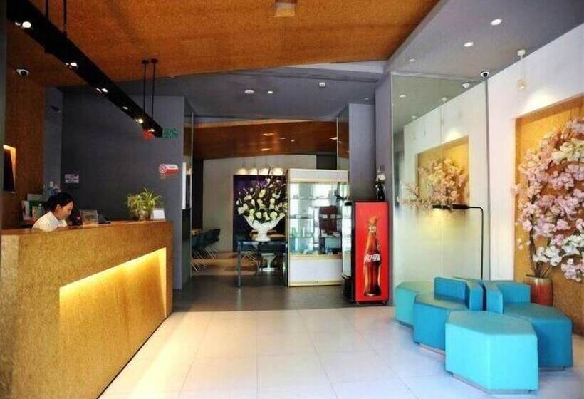 ホテル Jinjiang Inn Xinchang Gushan Road Big Buddha Temple