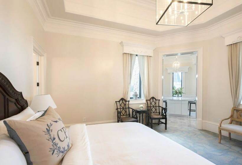 Отель The Kentucky Castle