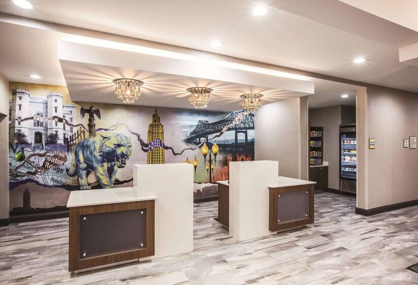 فندق La Quinta Inn & Suites Port Allen La