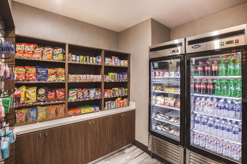 فندق La Quinta Inn & Suites Port Allen La