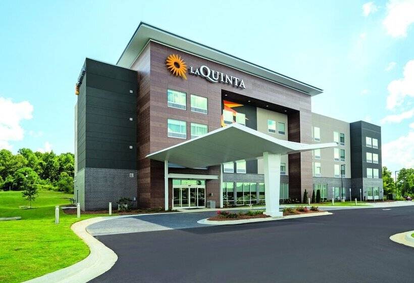 בית מלון כפרי La Quinta By Wyndham Opelika Auburn