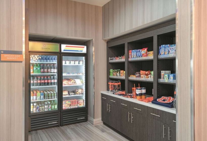 בית מלון כפרי La Quinta By Wyndham Opelika Auburn