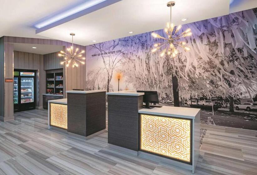 בית מלון כפרי La Quinta By Wyndham Opelika Auburn