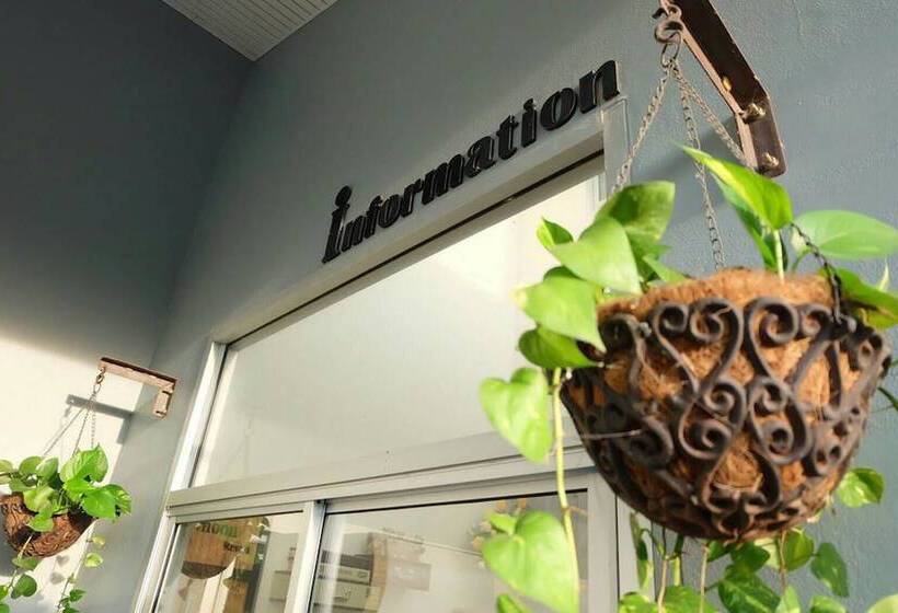 Отель La'moon Resort