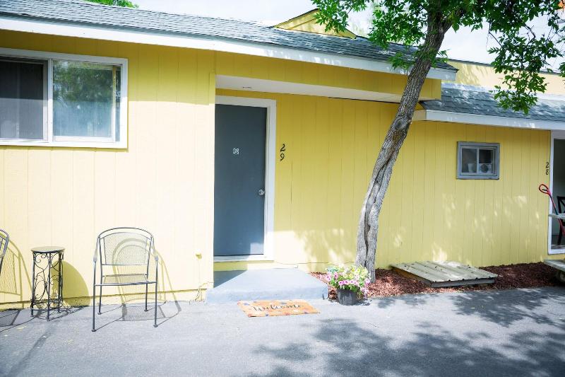 فندق Lamplighter Cabins & Suites