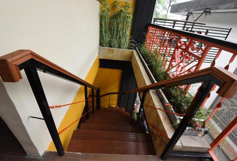 酒店 Legian Capsule