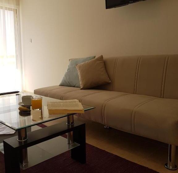 בית מלון כפרי Marianna Annex