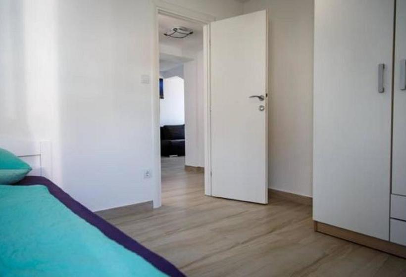 호텔 Nemira Sunny Apartments