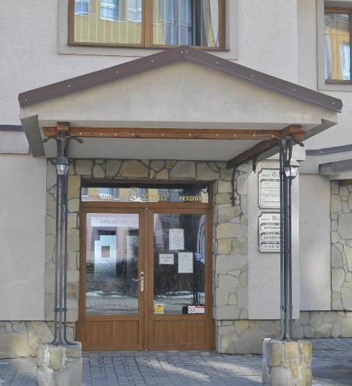 Отель Penzión Oravia
