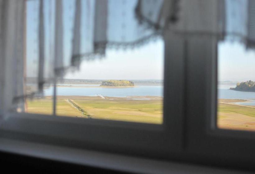 Отель Penzión Oravia