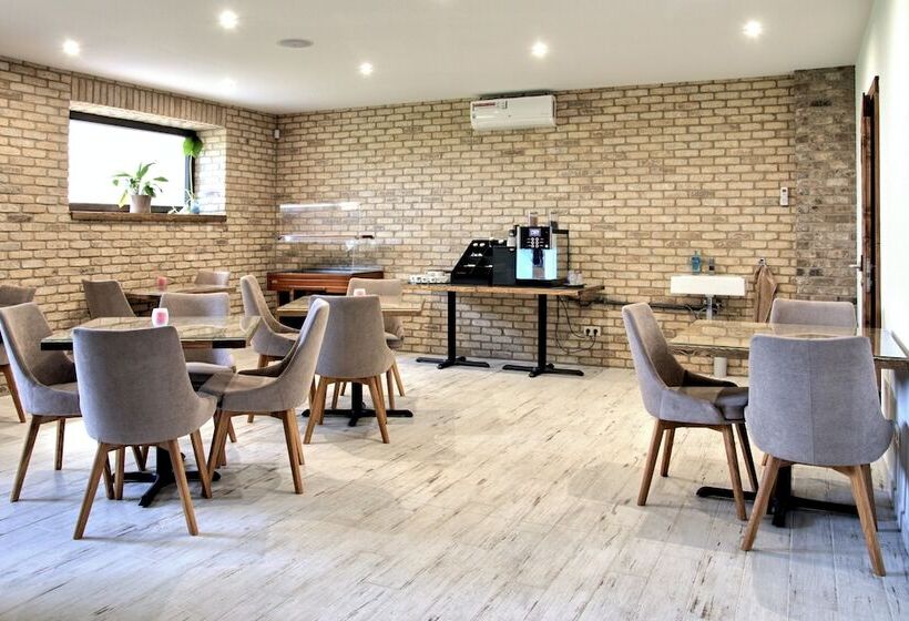 Отель Penzion Pri Mlyne