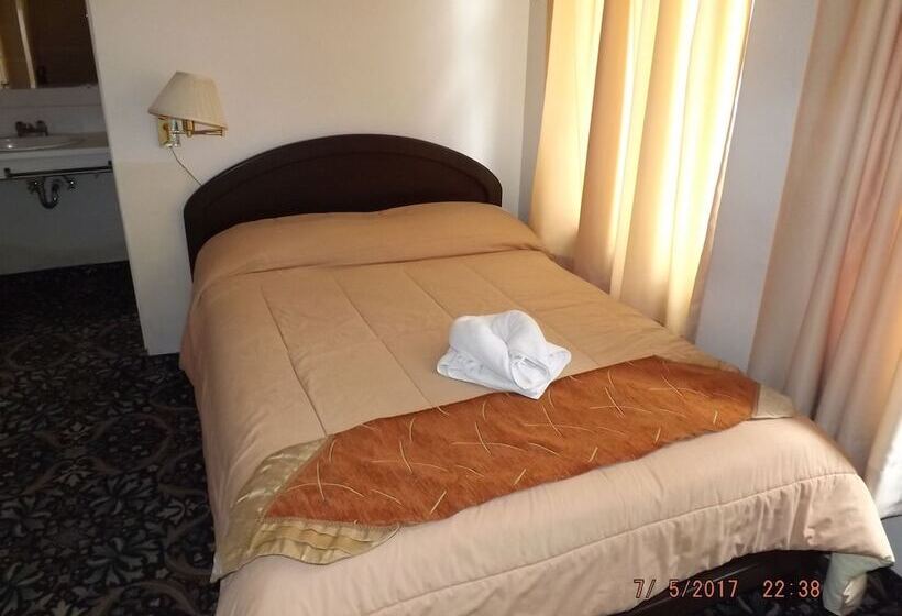 בית מלון כפרי Plaza Internacional