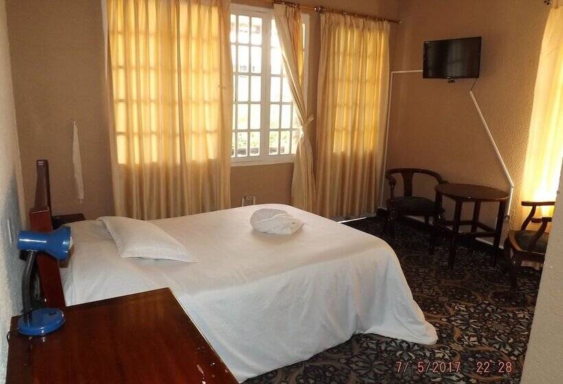 בית מלון כפרי Plaza Internacional