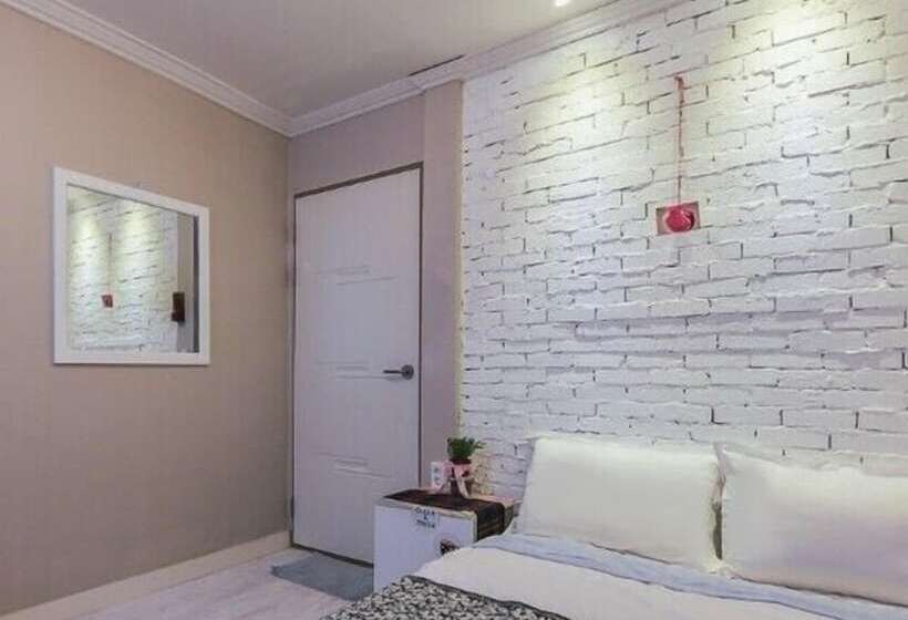 호텔 Pohang Youngildae Guesthouse