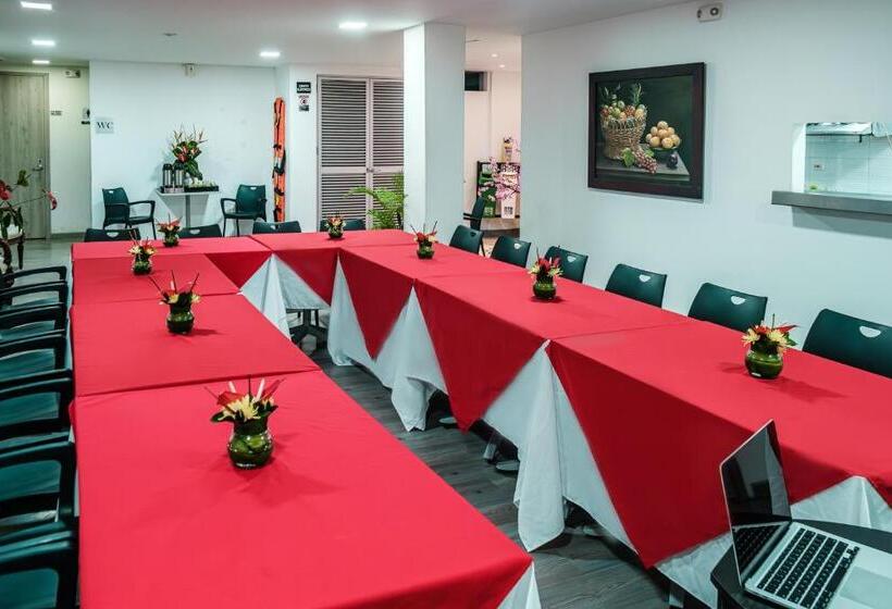 Отель Portal Del Norte Armenia