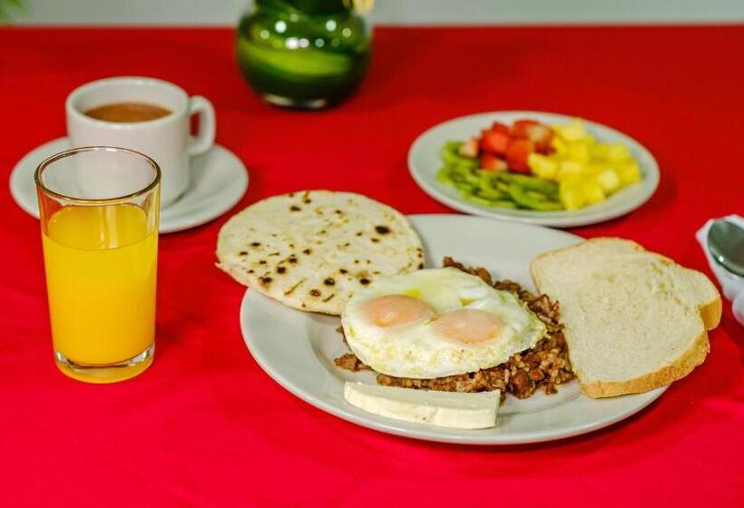 Отель Portal Del Norte Armenia