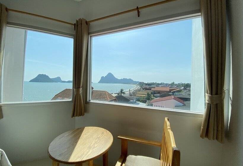 호텔 Prachuap Beach