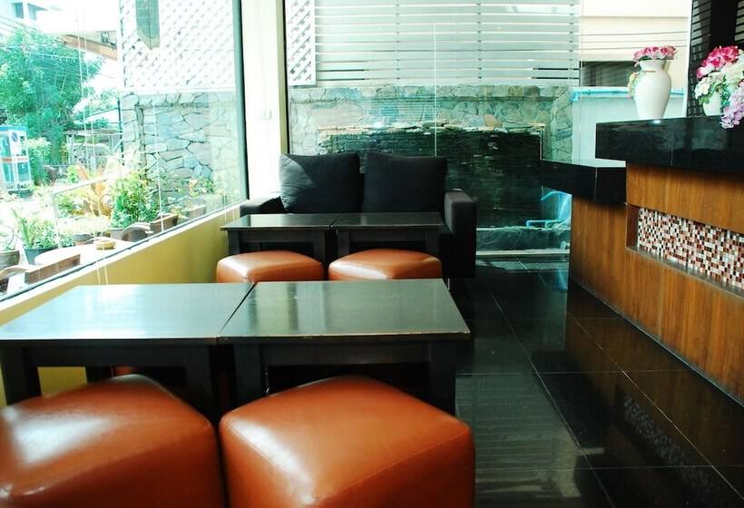 호텔 Prachuap Beach