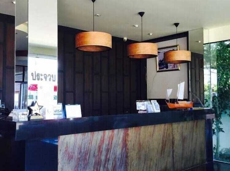 호텔 Prachuap Beach