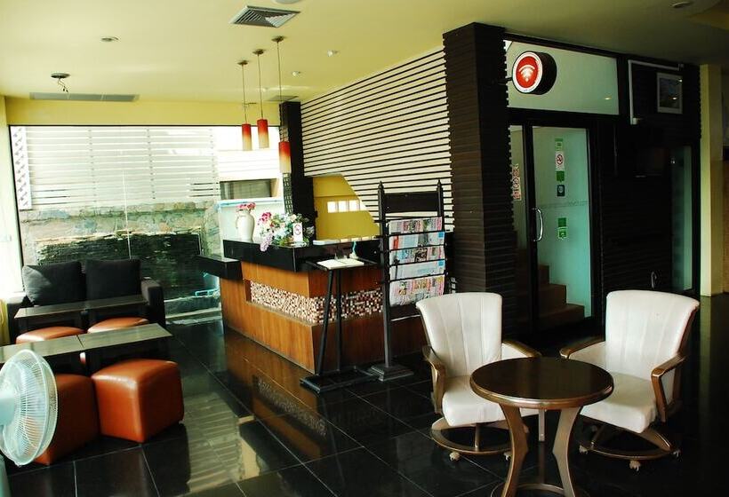 호텔 Prachuap Beach