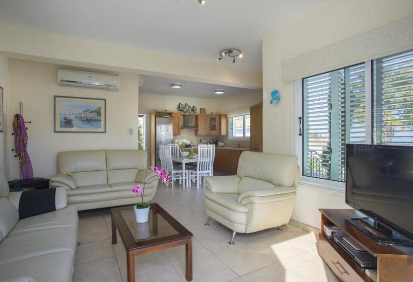 فندق Protaras Villa Jovanna