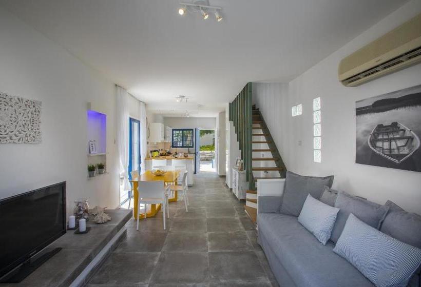 فندق Protaras Villa Loulla