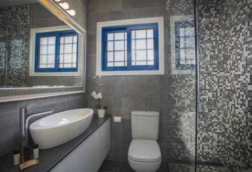 فندق Protaras Villa Loulla