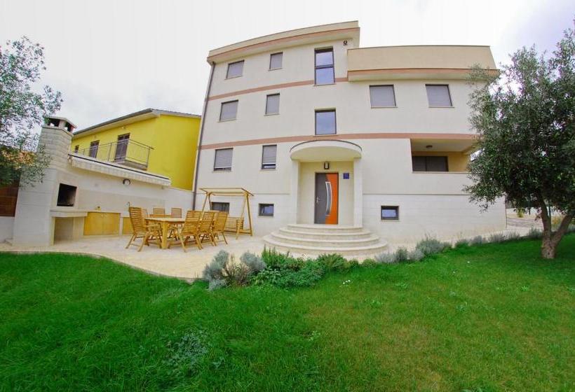 호텔 Pula Comfort Apartments