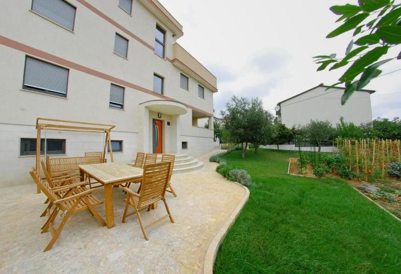 호텔 Pula Comfort Apartments