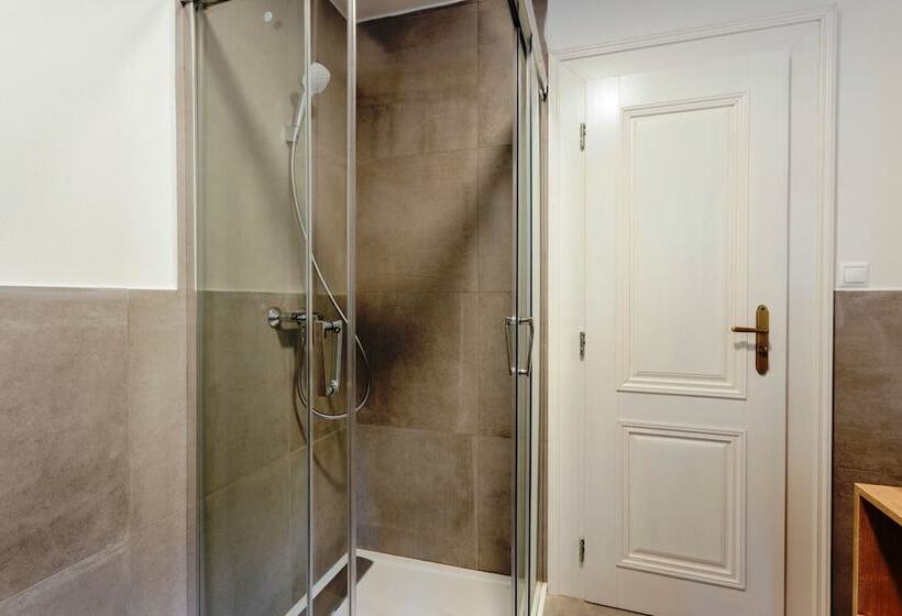 فندق Resla Residence I, Ii