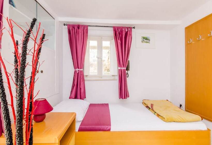 فندق Rooms Jozomare