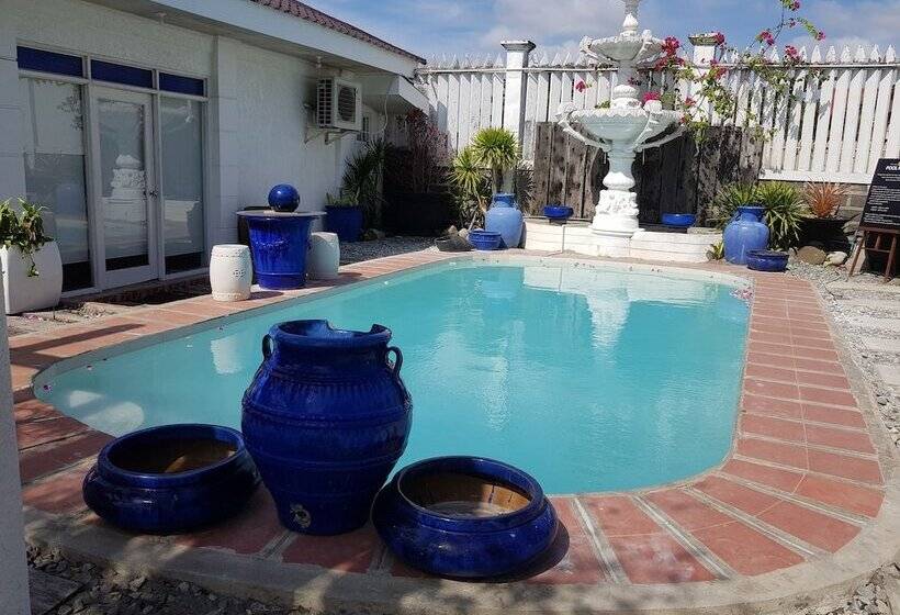 هتل San Juan Treasure Resort