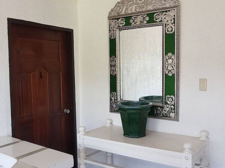 هتل San Juan Treasure Resort