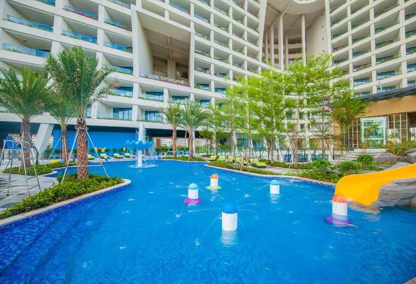 בית מלון כפרי Sanya Conifer Resort