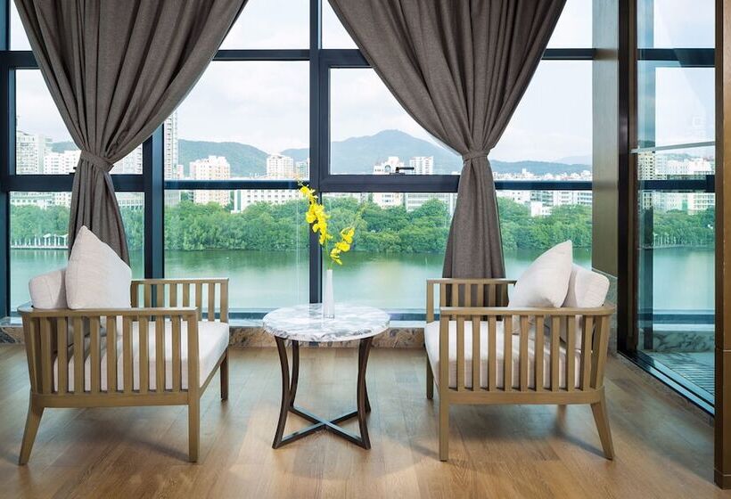 ホテル Sanya Shuang Da International