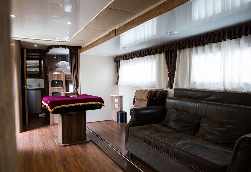 فندق Seclusion Scenery Of Shangshui International Rv Resort