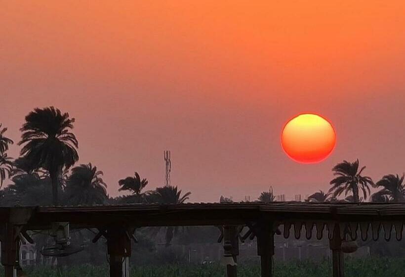 호텔 Senmut Luxory Rooms