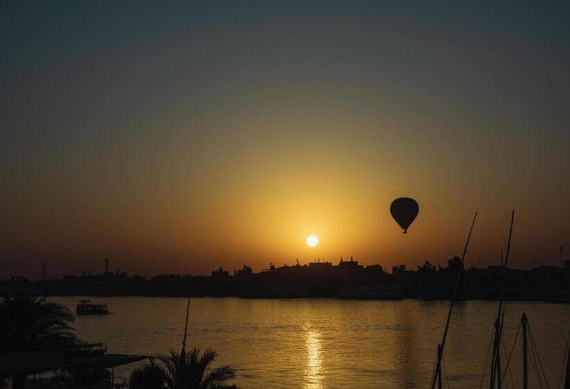 호텔 Senmut Luxory Rooms