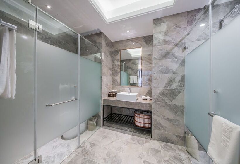 Novotel Shanghai International Tourism Zone North